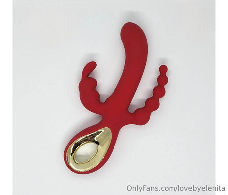 Lovebyelenita model erotic photo