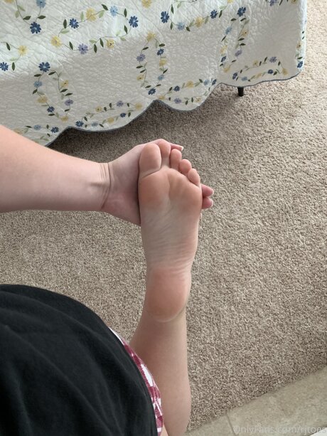 Rjtoes model sex img