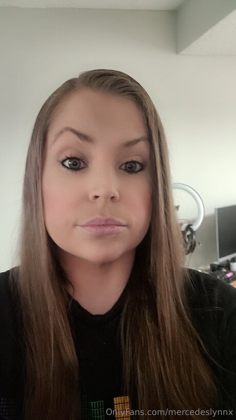 Mercedeslynnx perfect actress image