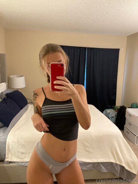 Peaches Free free model picture