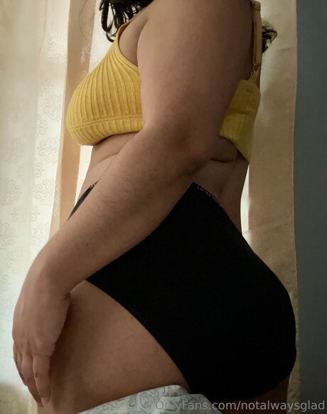 Notalwaysglad naked model img