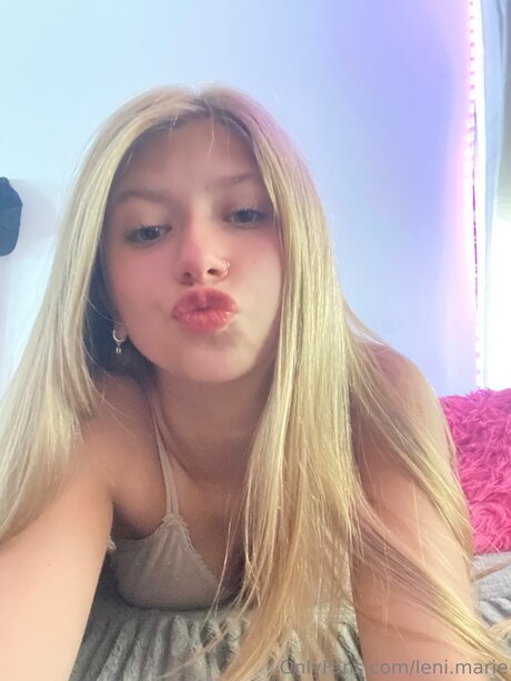 Leni Marie porn star gallery