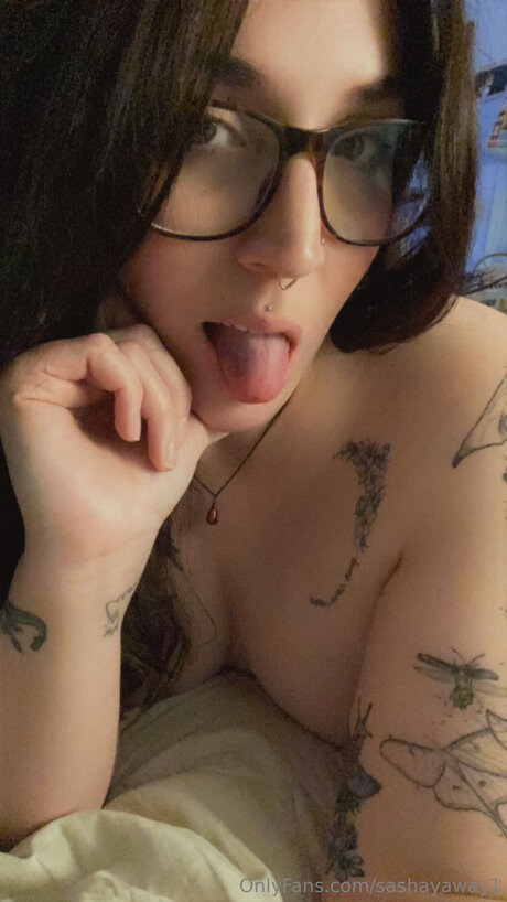 Goodgirlgothiccc pretty pornstar pic