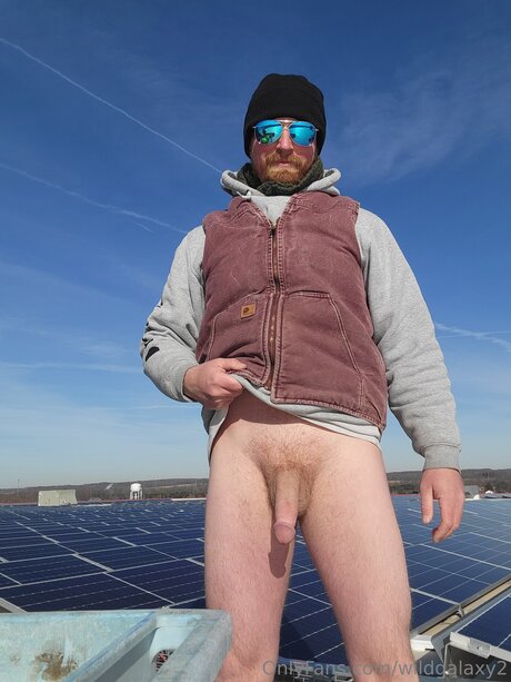 Wildgalaxy2 nude model image