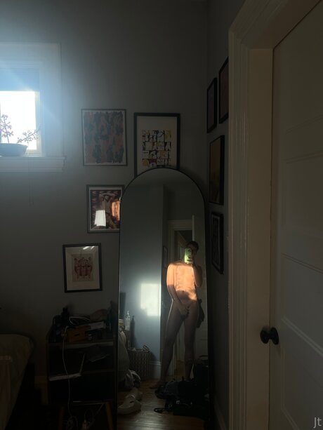 Ejtjermz erotic actress pictures