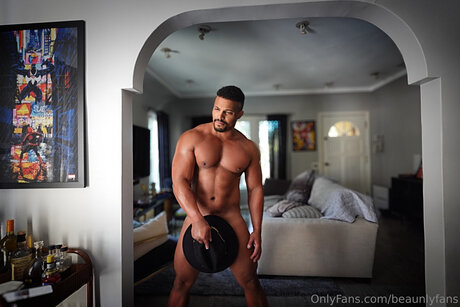 Beaunlyfans sexy pornstar picture