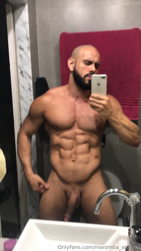 Maromba Alencar sexy model pictures