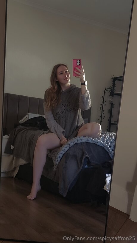 Spicysaffron25 star hd img