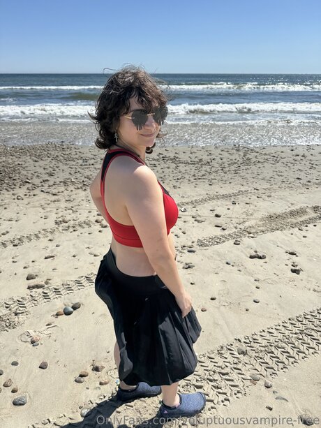 Voluptuousvampire Free nice model galleries