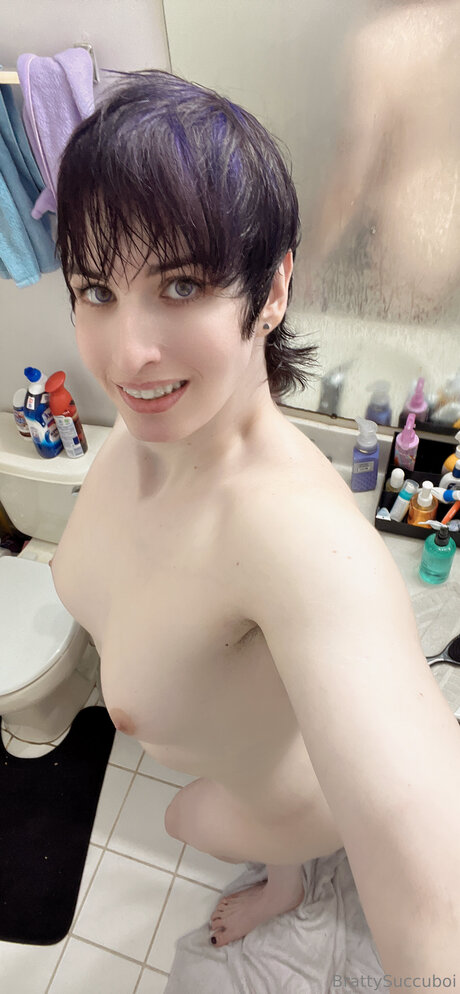 Tomboysuccubus sex model img