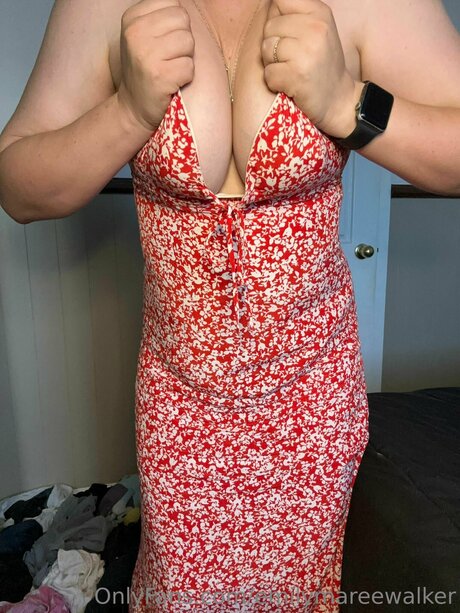 Emilymareewalker nude actress pictures