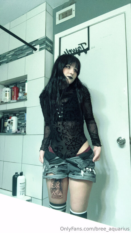 Bree Aquarius porn actress photo