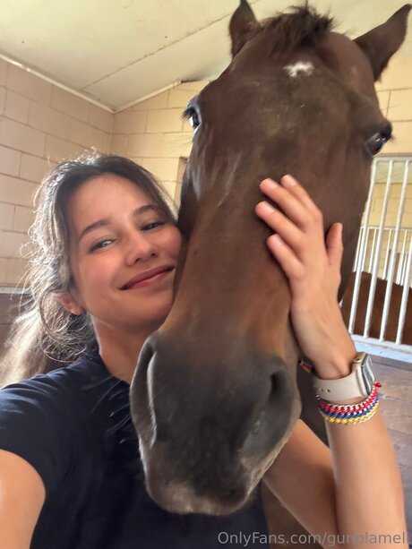 Gunplameli pretty actress photos