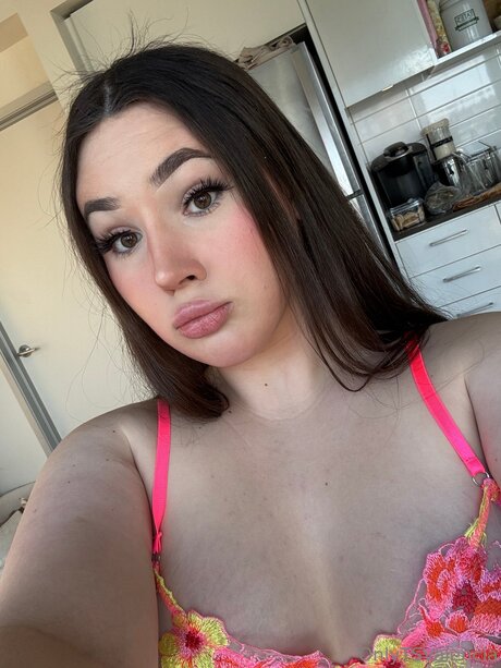 Onlytsvalencia sexy pornstar gallery