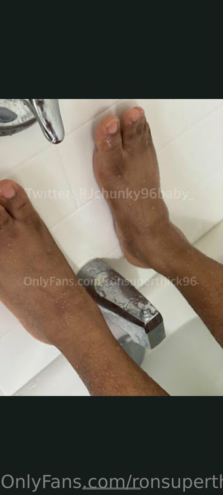 hairy armpits onlyfans hd pic