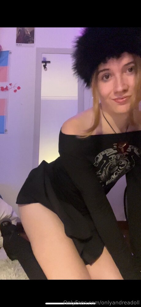 Onlyandreadoll model art pic