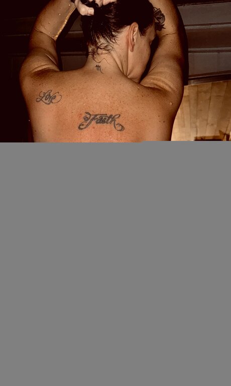 Kristalkrush pretty model pic