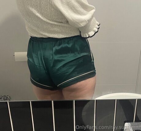 Ray Sunshine beautiful model picture