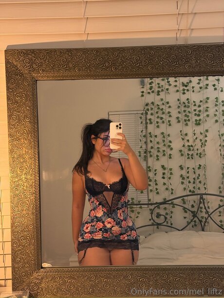 thick latina milf onlyfans sexy nude pictures