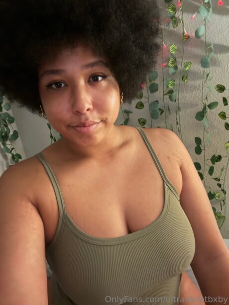 Ultravioletbxby adult star img