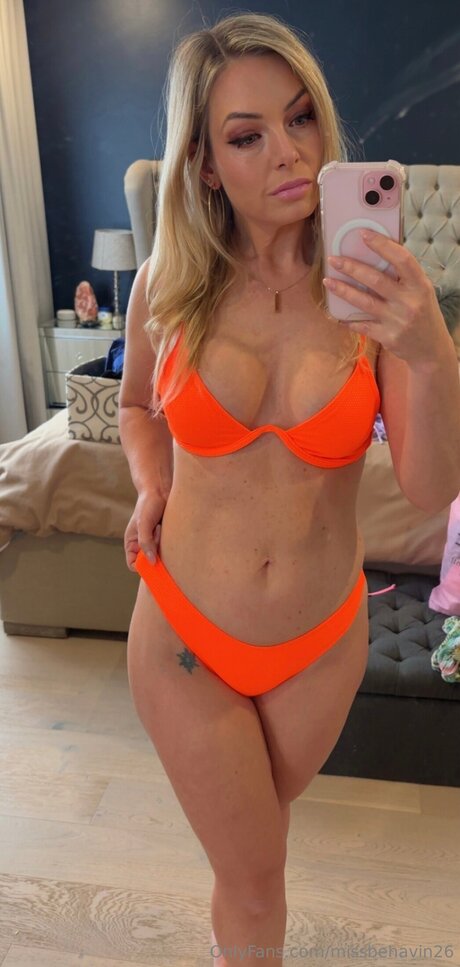 Missbehavin26 perfect pornstar photos