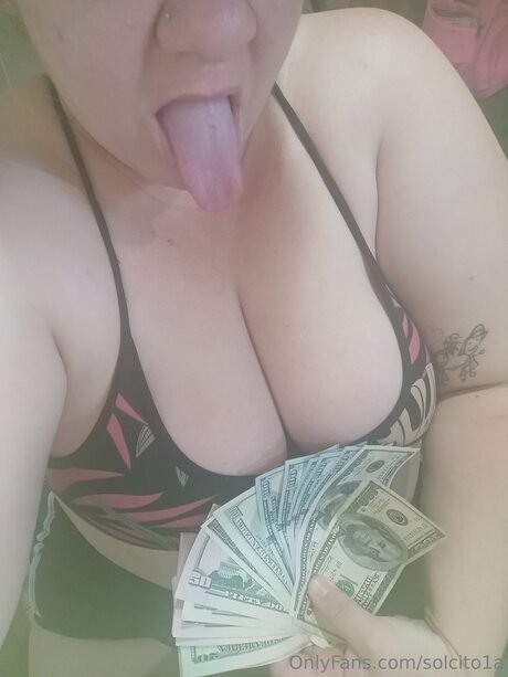 Solcito1a nice model pic