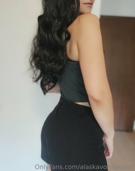 giant onlyfans sexy naked pics