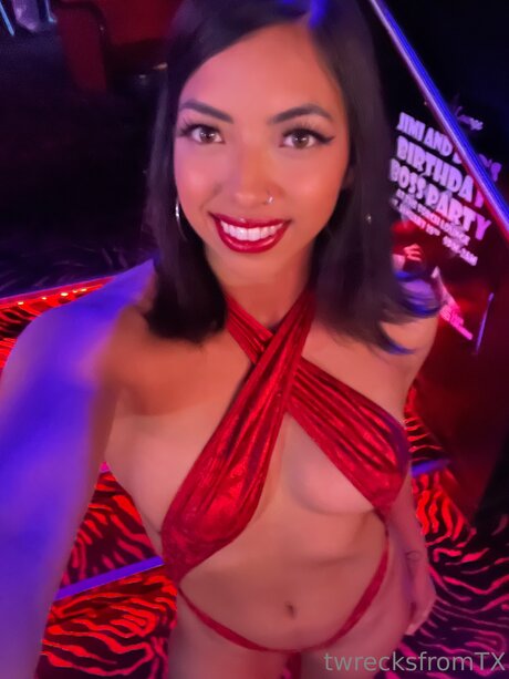 Twrecks11 sexy actress pics