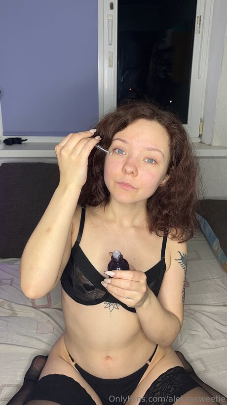 Aleksasweetie star sexy image