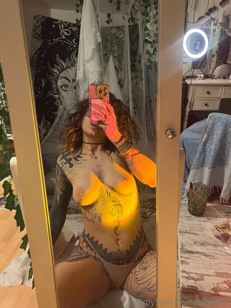 Biondaz model nice photos