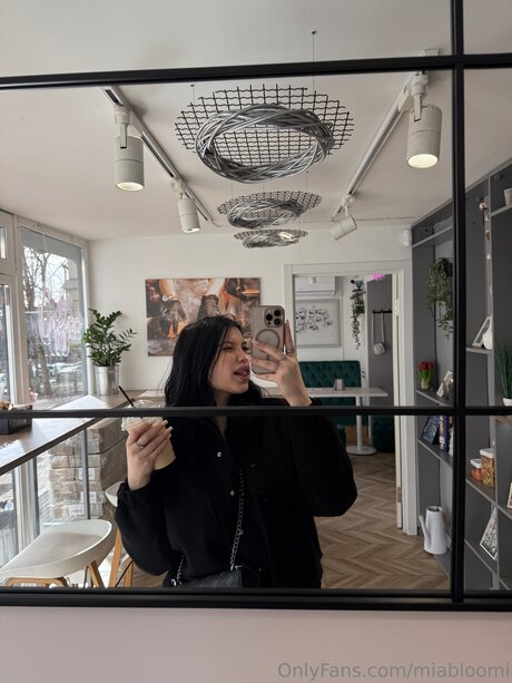 Miabloomi star high quality img