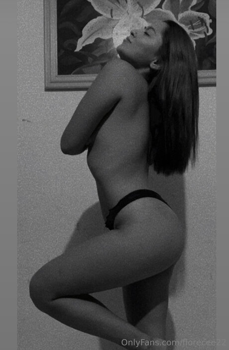 Florecee22 model beautiful picture