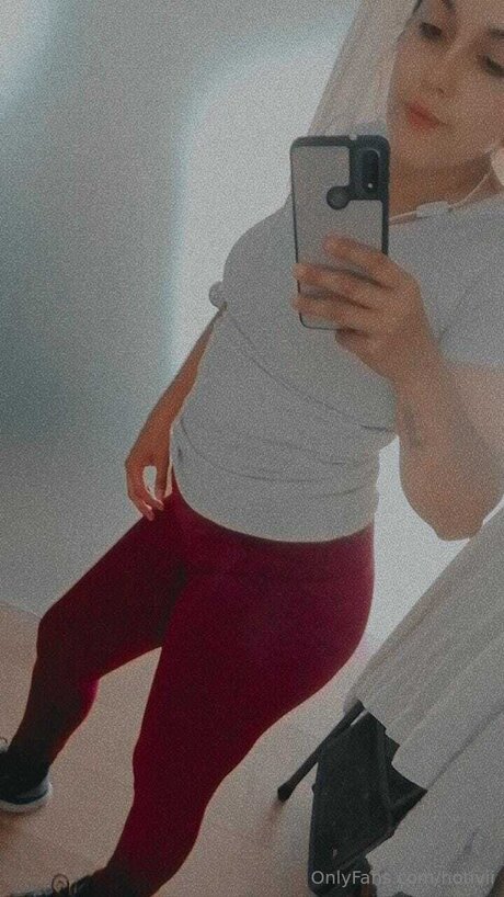 Hotivii xxx pornstar pic