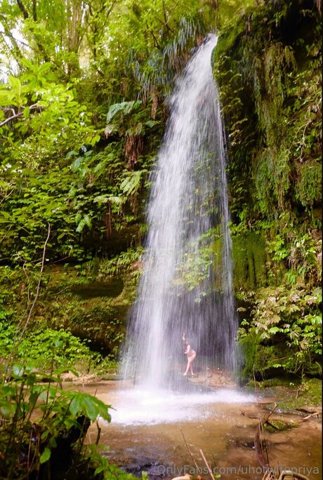 Uhotwifepriya sex pornstar image