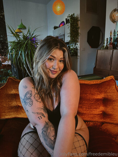 Freedemibleu pornstar xxx pics