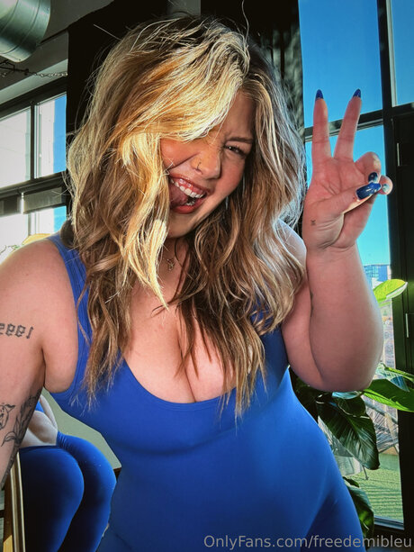 Freedemibleu star adult photos