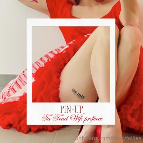 Foxxyfollies hd pornstar picture