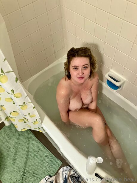 voyeur onlyfans art naked gallery