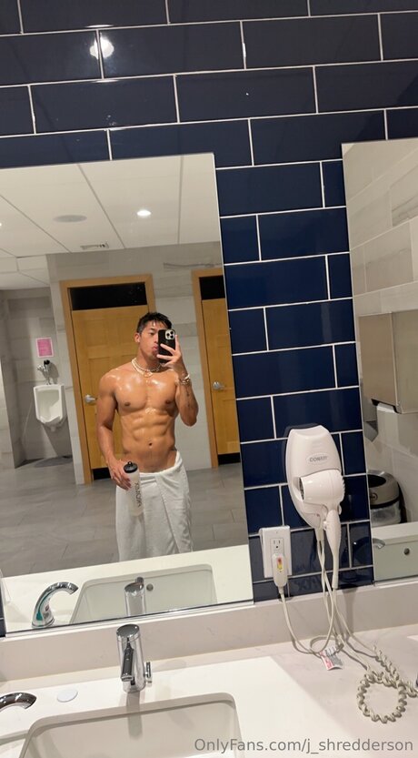 J Shredderson naked pornstar gallery