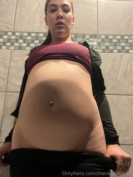 Therealdivinity high quality actress pic