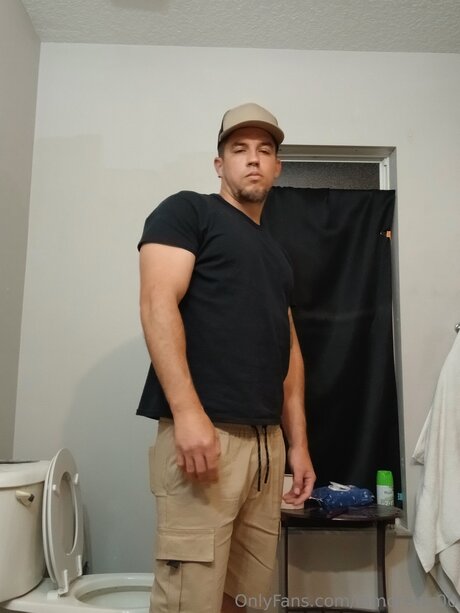 Iamdrewc00 model free photo