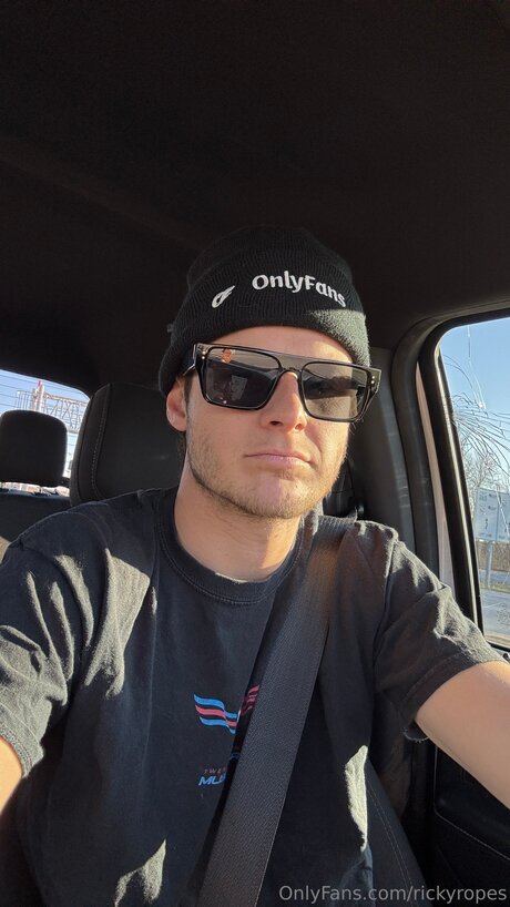 Rickyropes art star pic