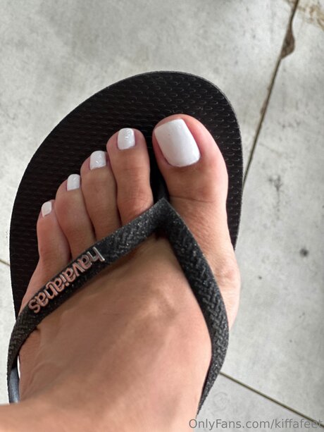 Kiffafeet nude model pic