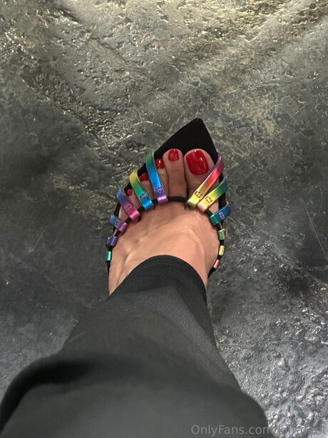 Kiffafeet naked actress pic