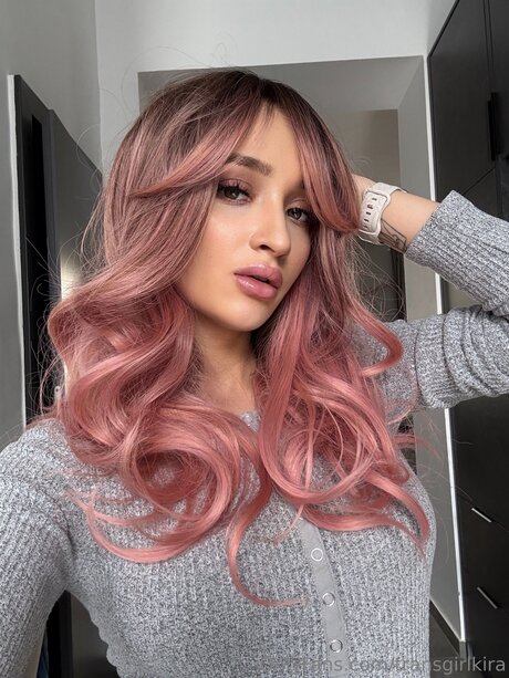 Transgirlkira best pornstar img