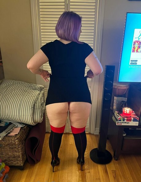 roxanneandmax swingers nude model pic