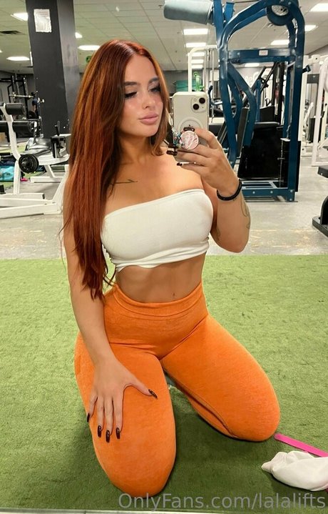 petite feet onlyfans erotic photos