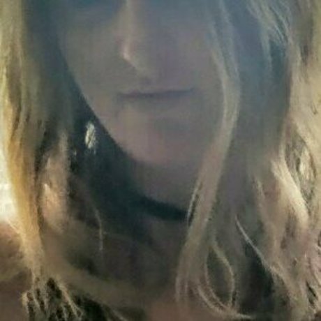 louroarfree pretty model pics