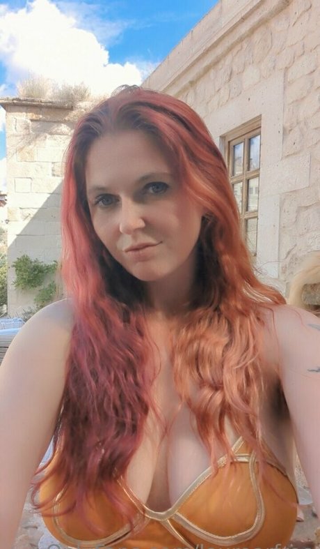 louroarfree star naked images