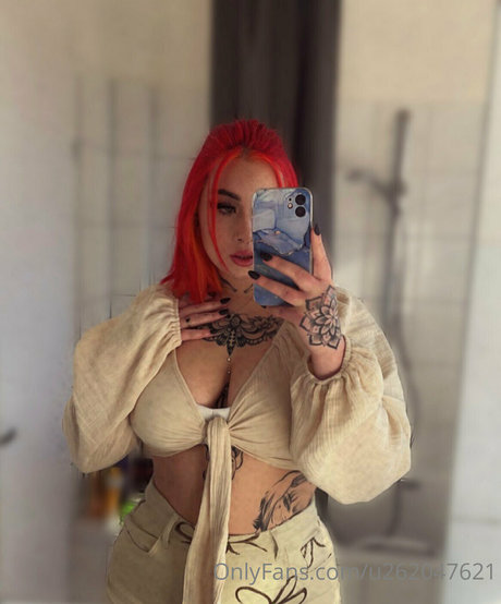 inkedlauraa erotic pornstar images